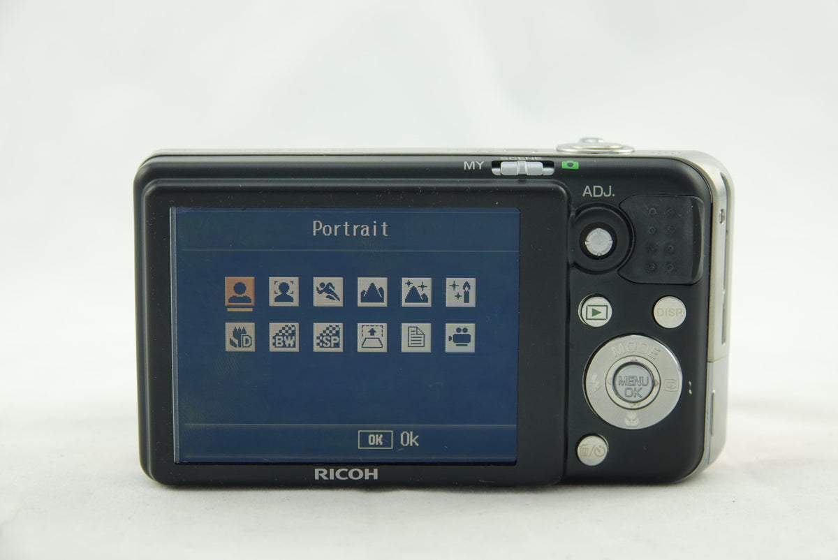 Ricoh Caplio R7 Digital Camera CCD – Tested Working