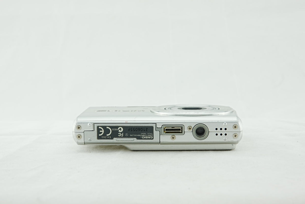 Casio Exilim EX-Z60 6.0MP Digital Camera CCD Silver