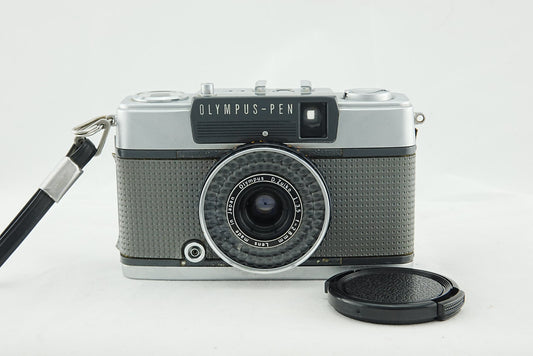 Olympus PEN EE-2 Half Frame 35mm Film Camera Fixed Focus Auto Exp Silver w/ Cap