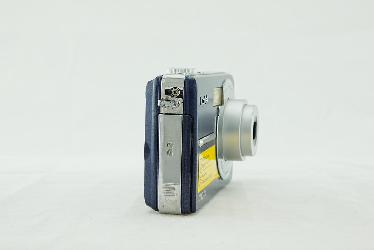 Kodak EasyShare M753 7.0MP Digital Camera CCD Blue