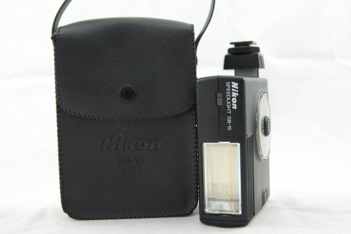 Nikon Speedlight SB-15 Flash – Vintage Original with Case