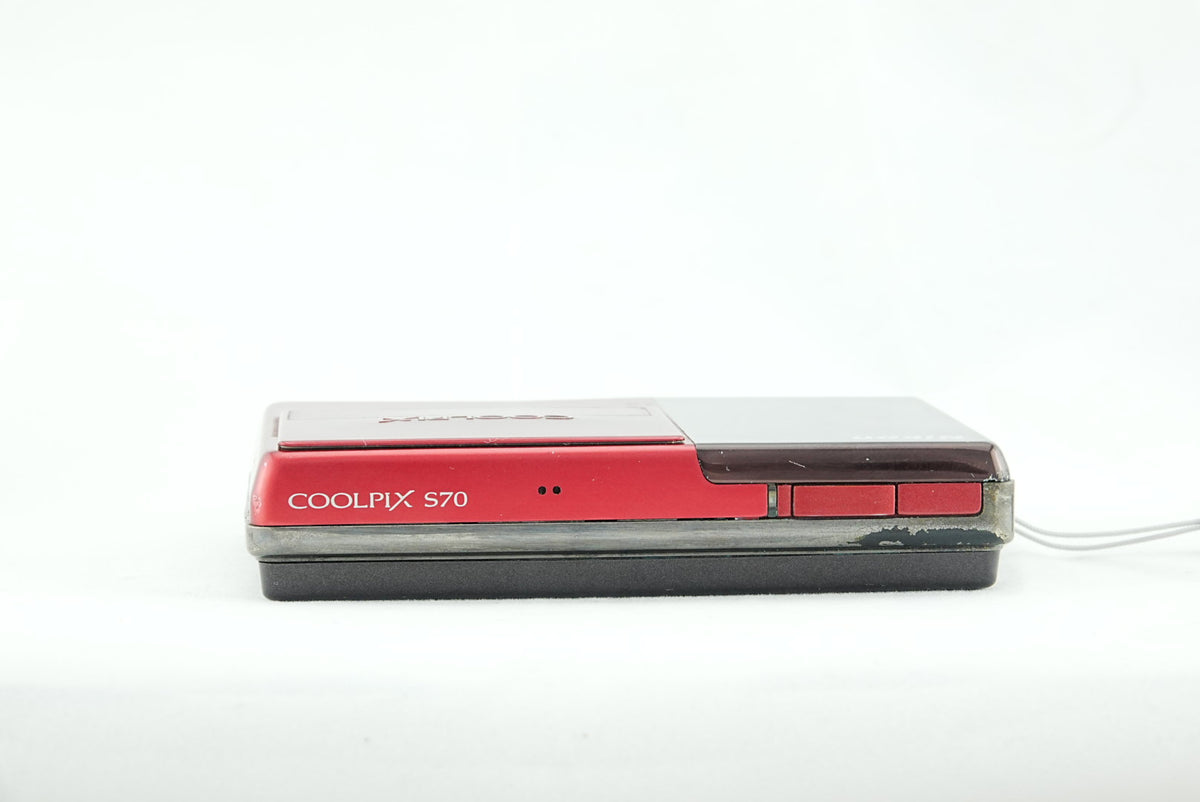 Nikon Coolpix S70 Red | Complete Kit | Touch Screen | Tested
