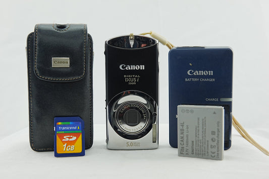 Canon Digital IXUS i Zoom 5MP CCD Camera
