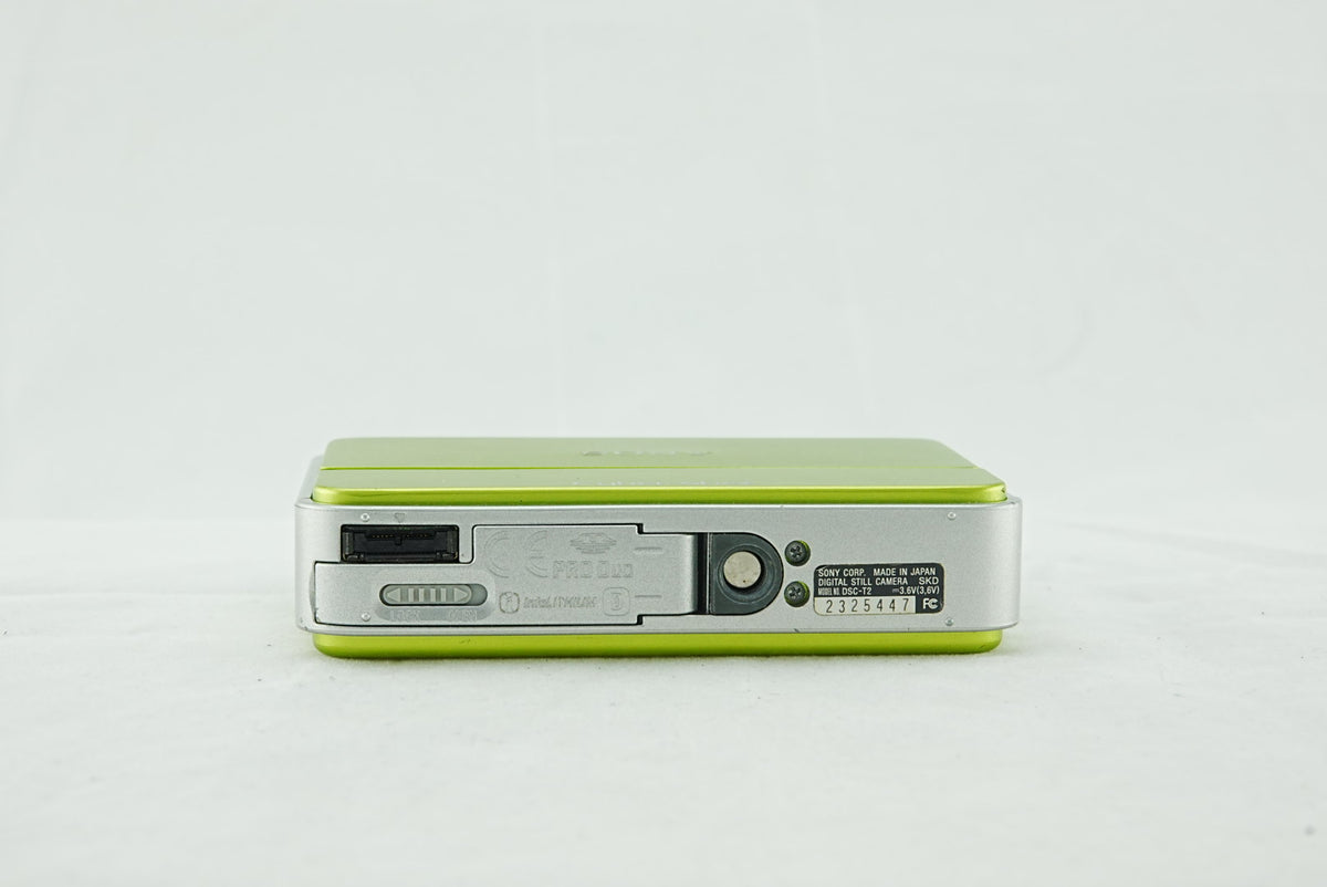 Sony Cyber-shot DSC-T2 8.1MP Digital Camera CCD Lime Green