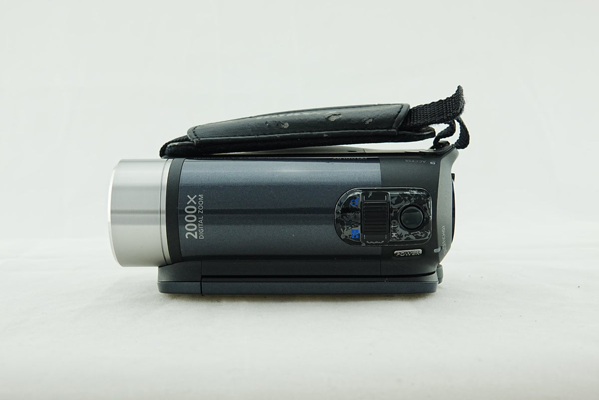 Canon LEGRIA FS200 Digital Camcorder – 41x Zoom