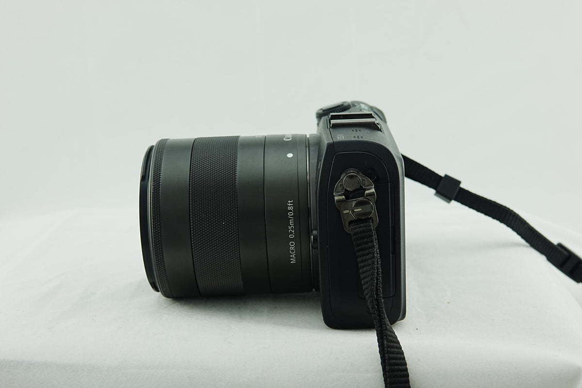 Canon EOS M Mirrorless Camera + 18-55mm IS STM Lens Full Set