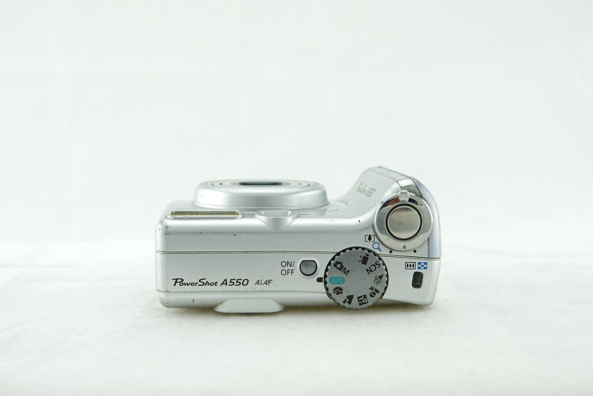 Canon PowerShot A550 7.1MP CCD Digital Camera – 4x Optical Zoom