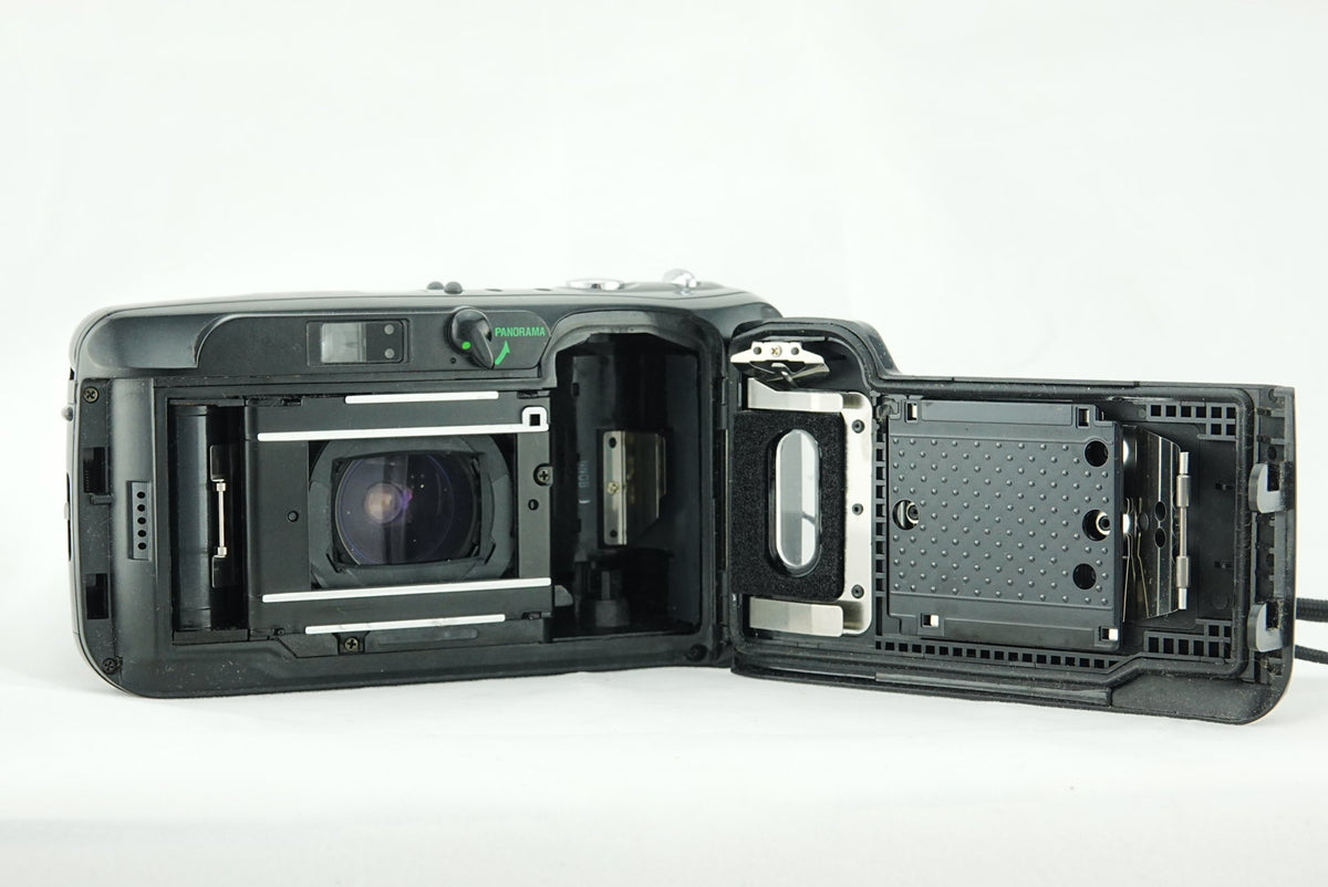Olympus μ[mju:]-ZOOM 70mm DELUXE 35mm Film Camera