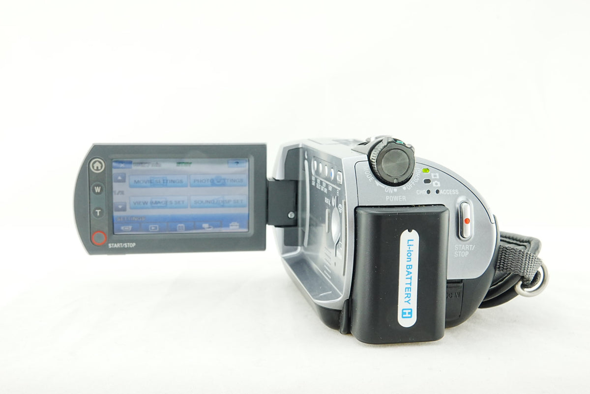 Sony Handycam DCR-SR62 HDD Camcorder 25x Zoom 2.7in Wide LCD Silver