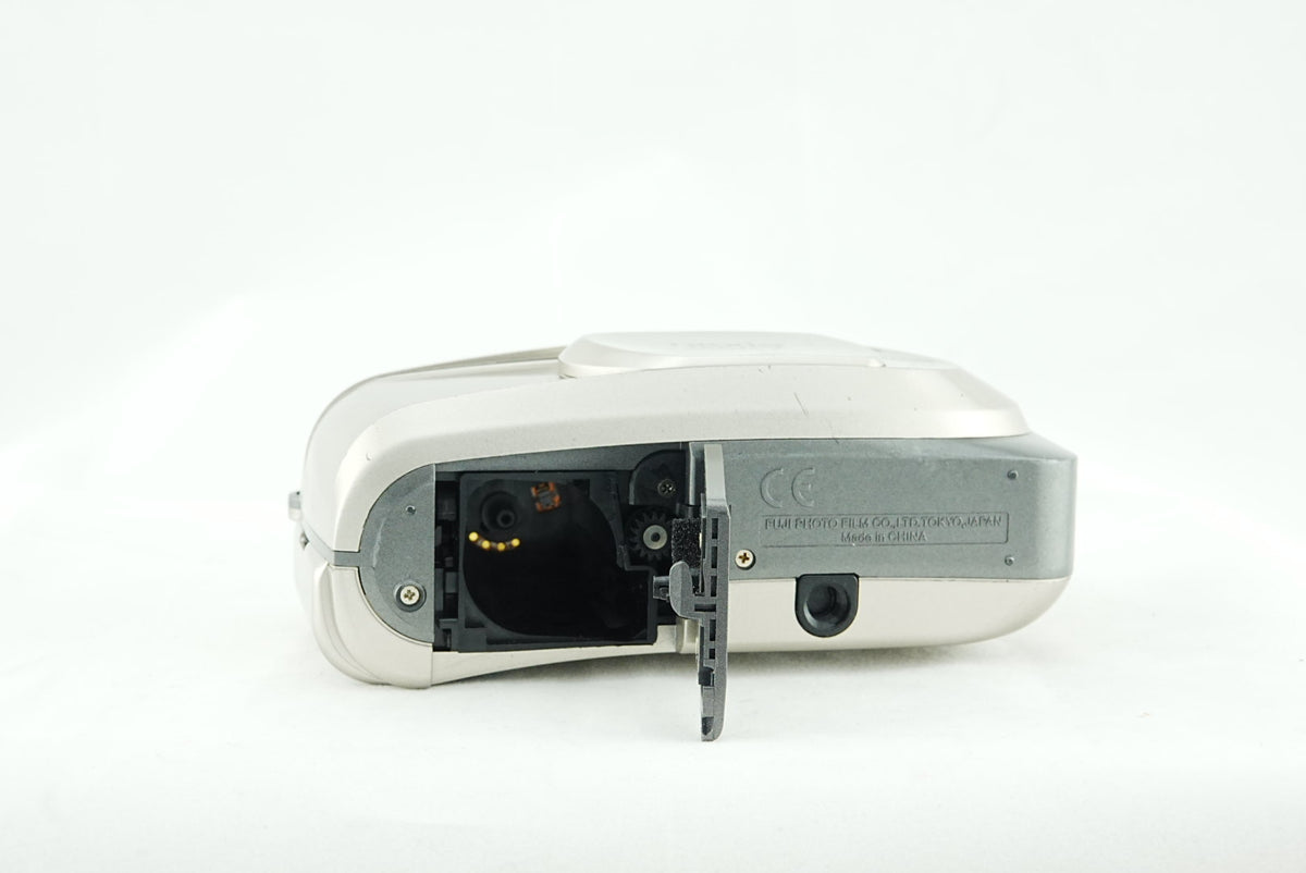 Fujifilm Nexia 250ix Z APS Film Camera
