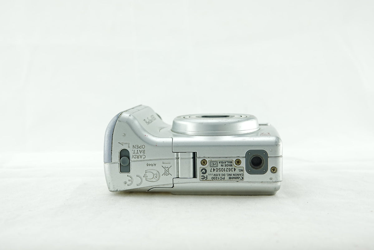 Canon PowerShot A550 7.1MP CCD Digital Camera – 4x Optical Zoom