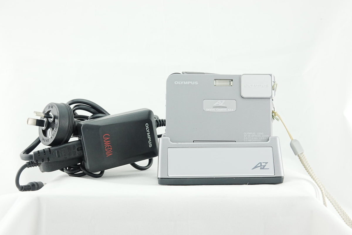 Olympus CAMEDIA AZ-1 3.2MP Digital Camera – Rare Silver Retro Compact