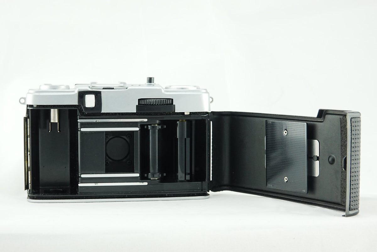 Olympus PEN EE-3 Half Frame 35mm Film Camera